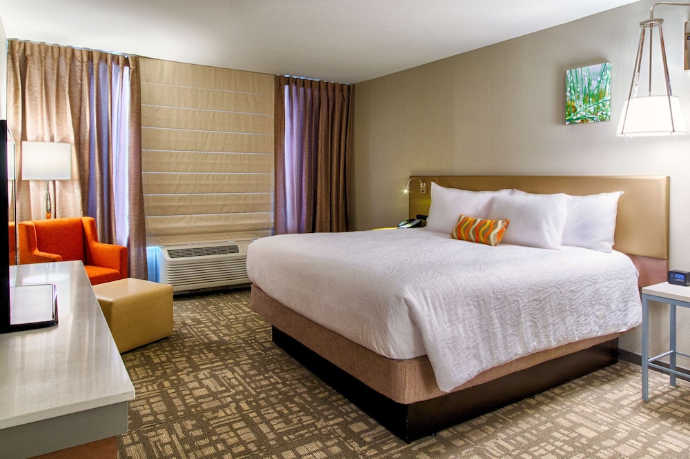 Hilton Garden Inn Salina - photo 15