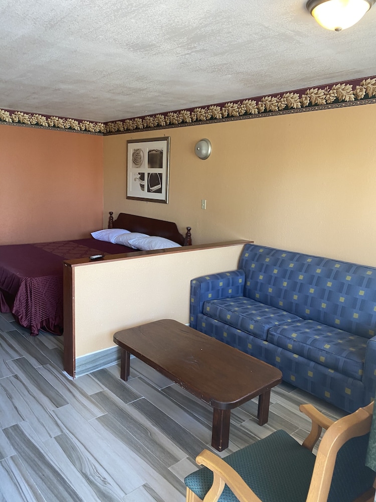 Executive Inn and Suites — hotel in Mission