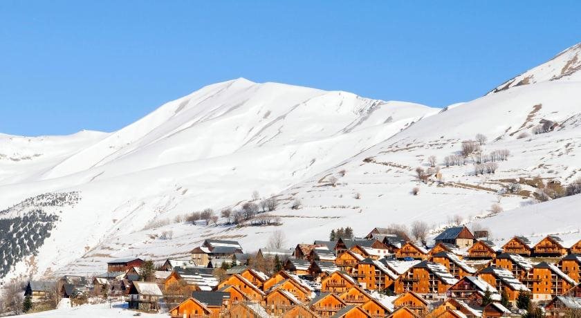 Goélia Les Chalets des Marmottes in Chambon-Sur-Voueize, France