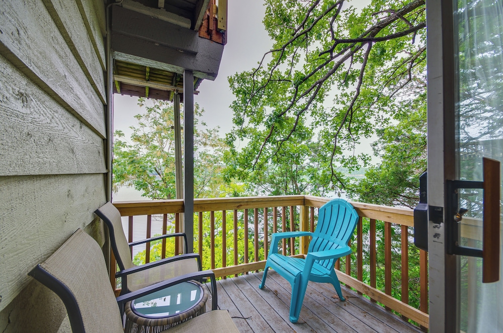 Waterfront Views & Resort Perks: Osage Beach Home - photo 30