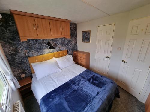 Millfield Caravan Park The Sandhurst Coastal Caravan Breaks in Ingoldmells, United Kingdom