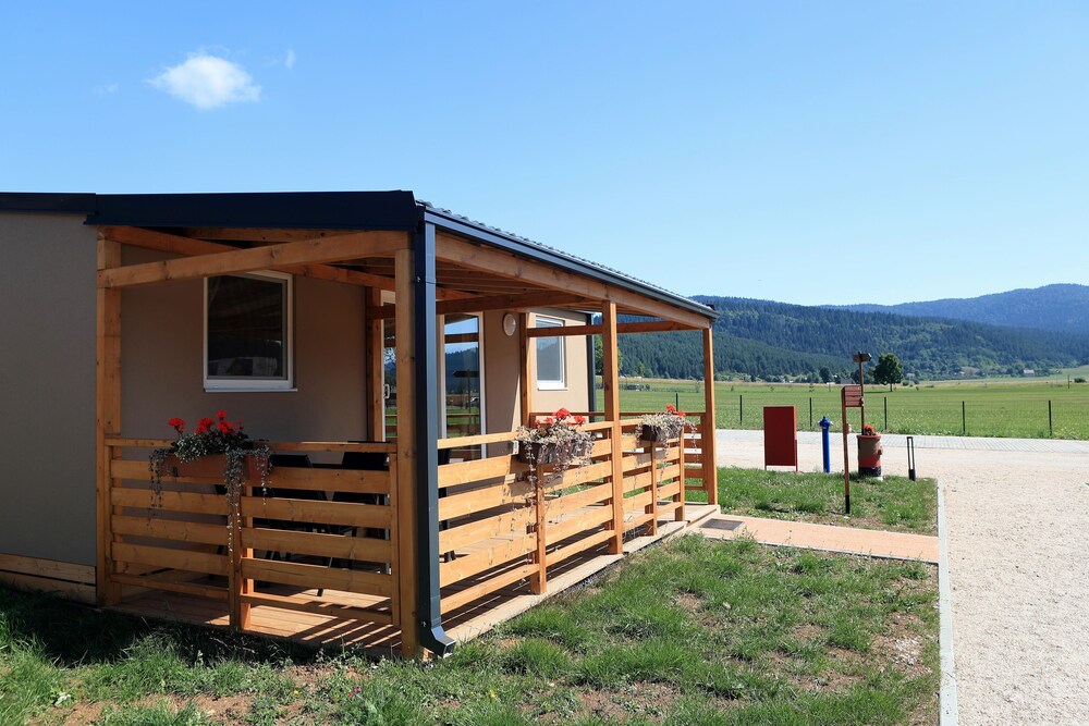 Big Bear Plitvice Camping Resort — 4-Star Luxury Hotel in Vrhovine, Croatia
