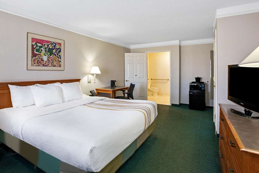 Baymont by Wyndham Fort Stockton - photo 8