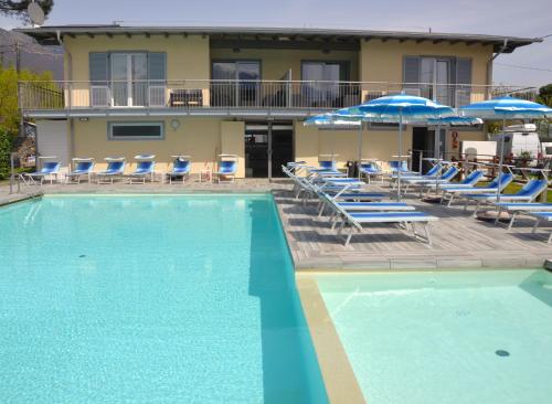 Camping Italia 90 Apartments — 4-Star Luxury Hotel in Domaso, Italy