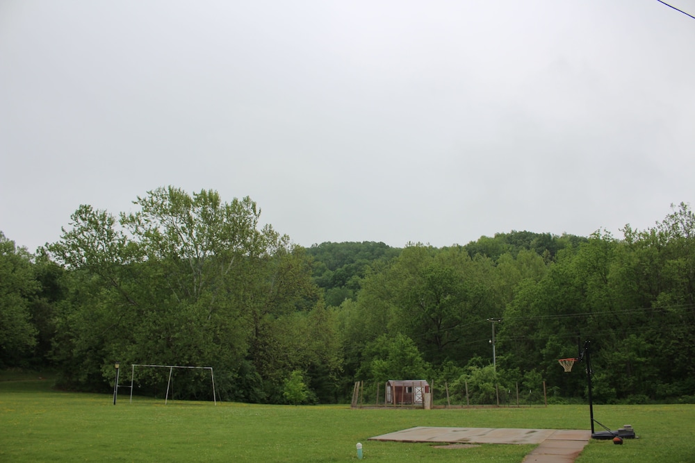 Hometown Inn Virginia - photo 15