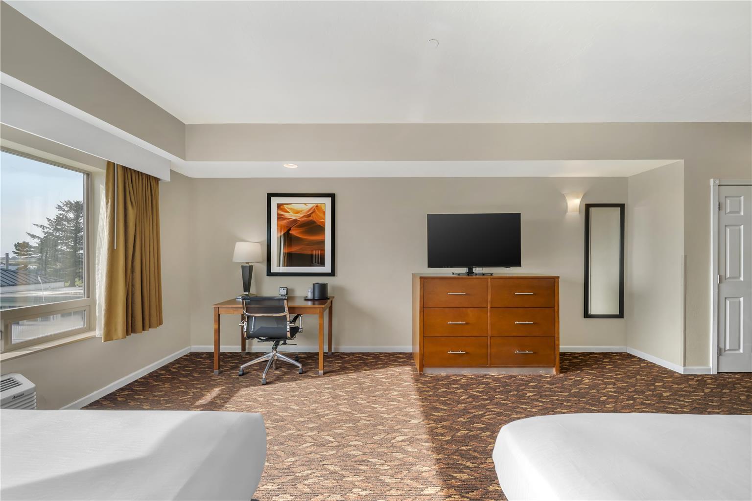 Best Western Plus Northwoods Inn - photo 42