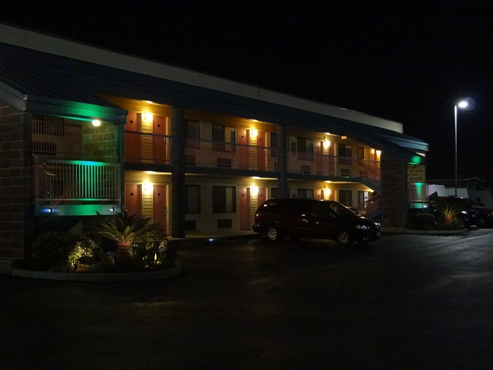 Nola Inn and Suites - featured photo