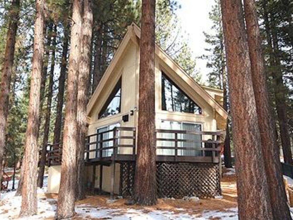 1360 Knoll Lane — South Lake Tahoe
