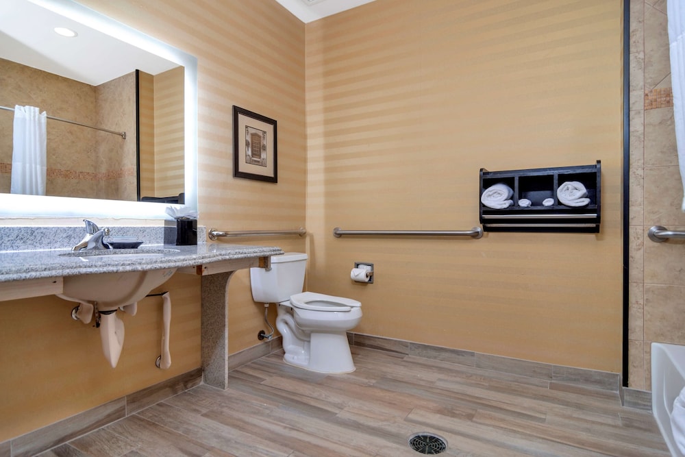 Hampton Inn & Suites Fort Worth Fossil Creek - photo 37