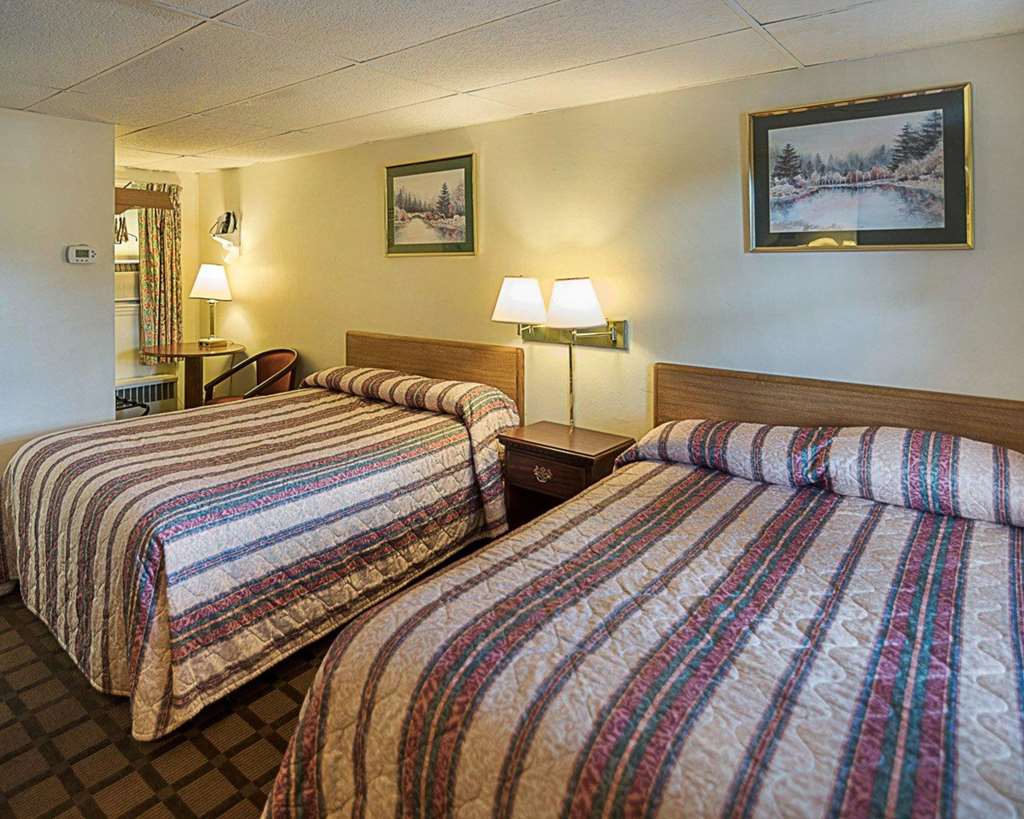 Econo Lodge Westminster MA - photo 18