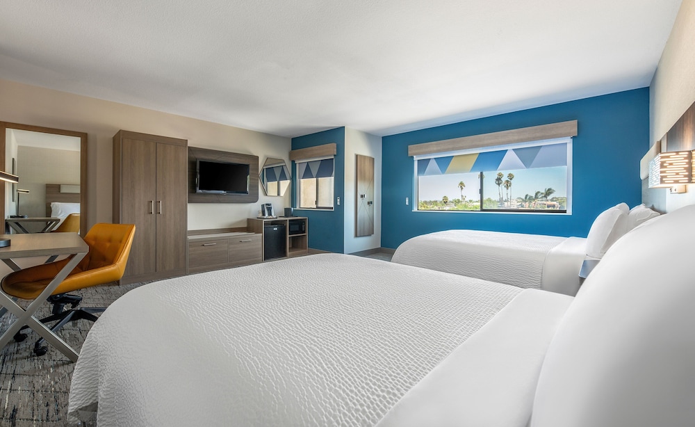 Holiday Inn Express San Diego South National City by IHG - photo 7