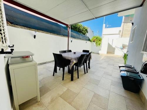 A 2 Passi Dal Mare Torre Faro la Punta Seahouse — 4-Star Luxury Hotel in Messina, Italy