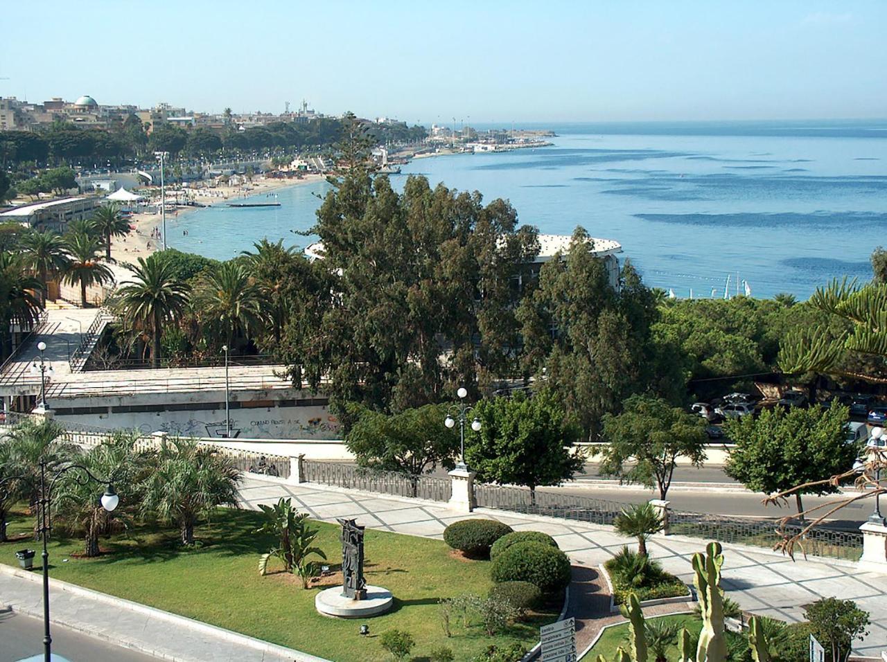 Via Roma — 4-Star Luxury Hotel in Reggio Calabria, Italy