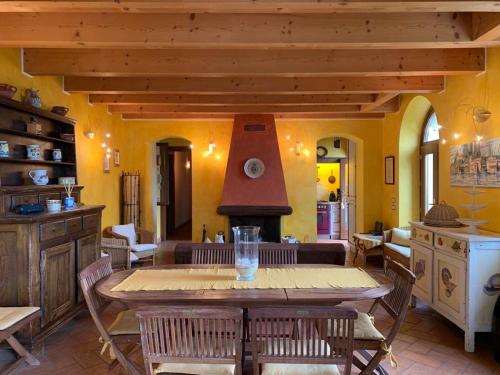 Garda Lake with private pool — 4-Star Luxury Hotel in Garda, Italy