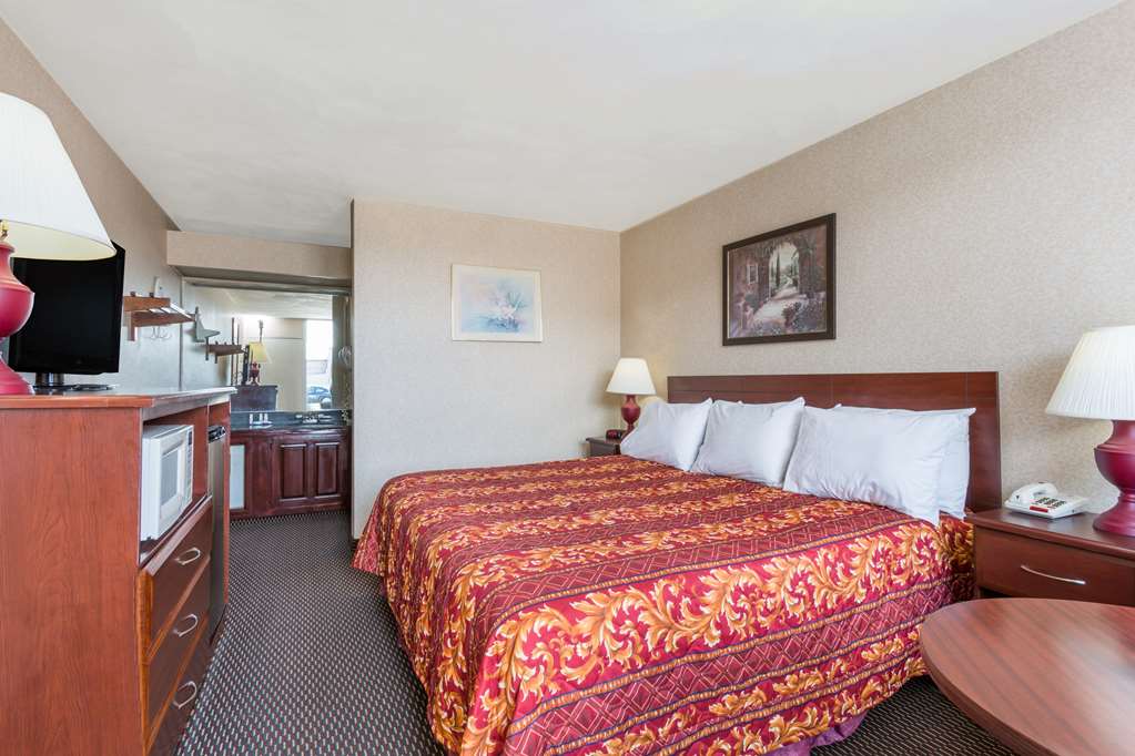 Ramada Limited Norfolk - photo 7