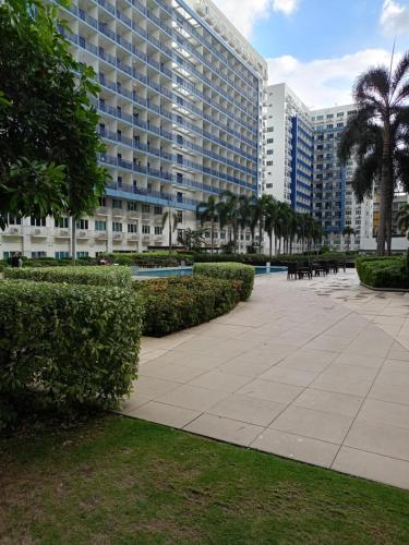 Kings staycation at mall of asia — 4-Star Luxury Hotel in Manila, Philippines