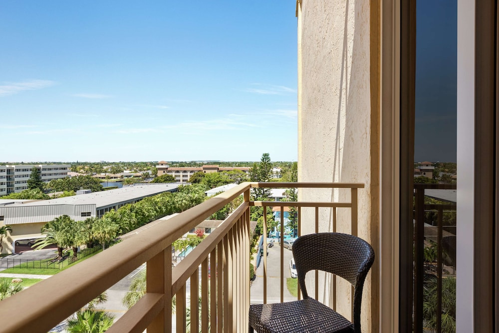 Embassy Suites by Hilton Deerfield Beach Resort & Spa - photo 38