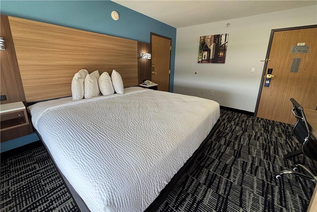 Baymont by Wyndham Jacksonville - photo 7
