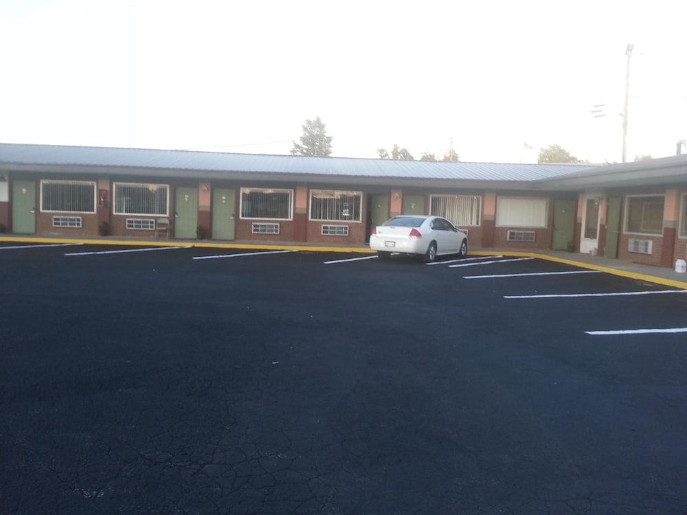 Value Inn McKenzie - carbon neutral hotel in Mckenzie