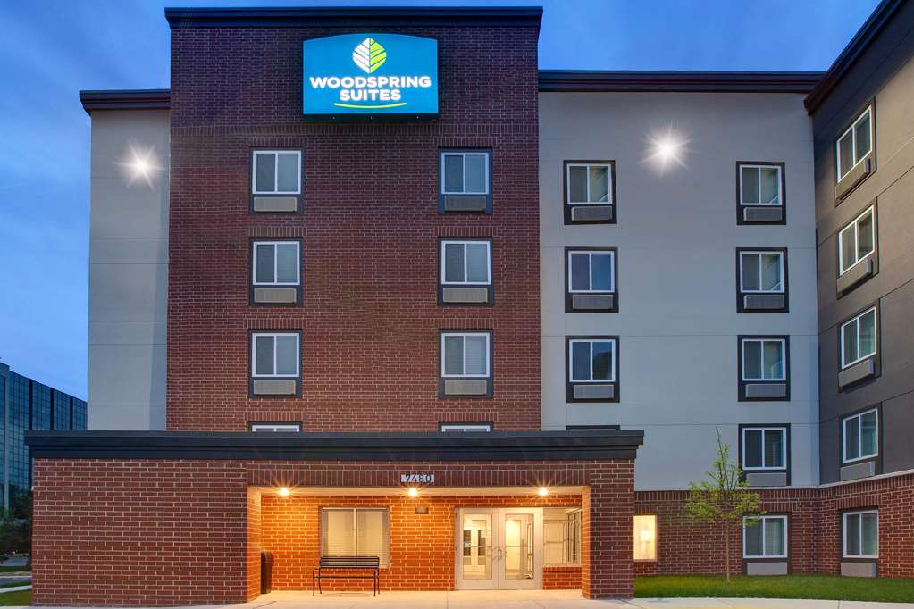 WoodSpring Suites Washington DC Northeast Greenbelt - photo 4