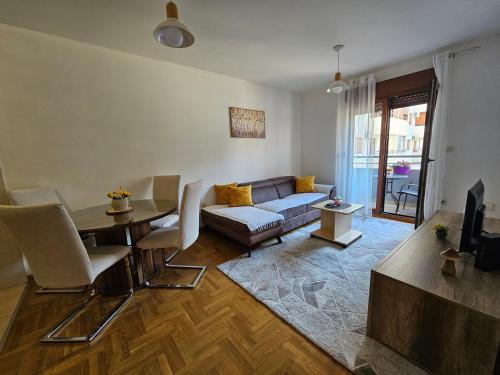 Luča apartman — 4-Star Luxury Hotel in Podgorica, Montenegro