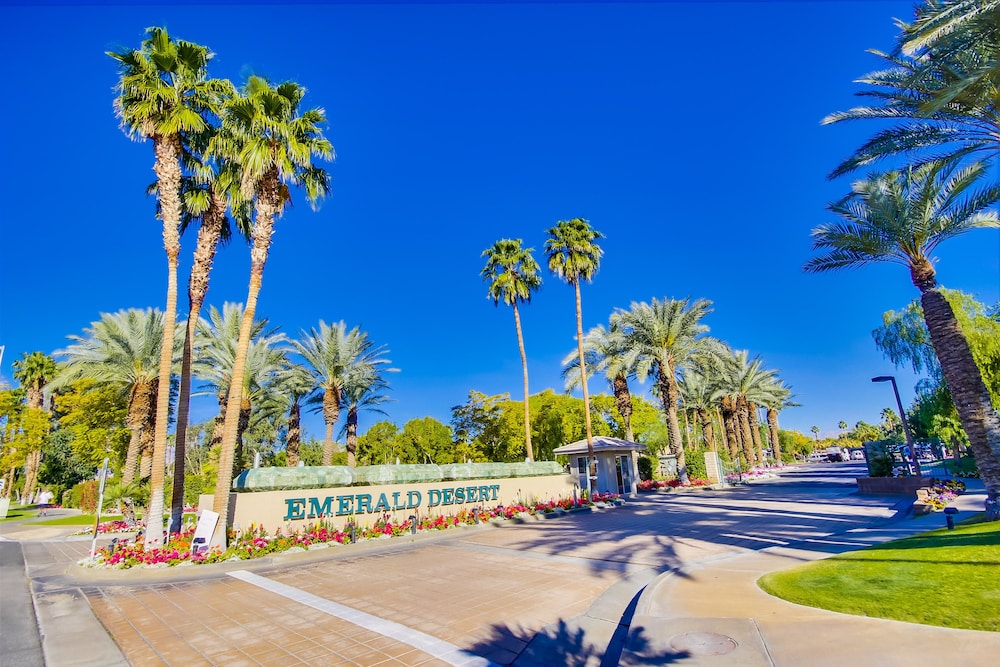 The Villas at Emerald Desert RV Resort - photo 43
