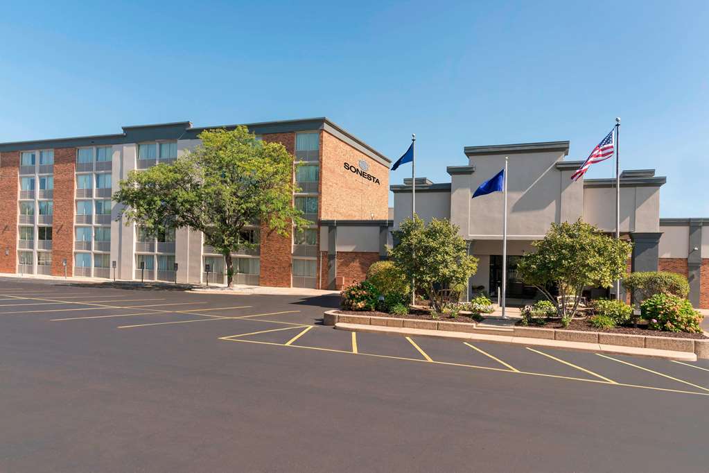 Sonesta Hotel Grand Rapids Airport - featured photo