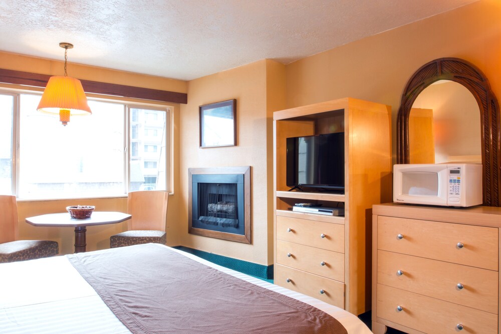 Hi Tide Oceanfront Inn - photo 7