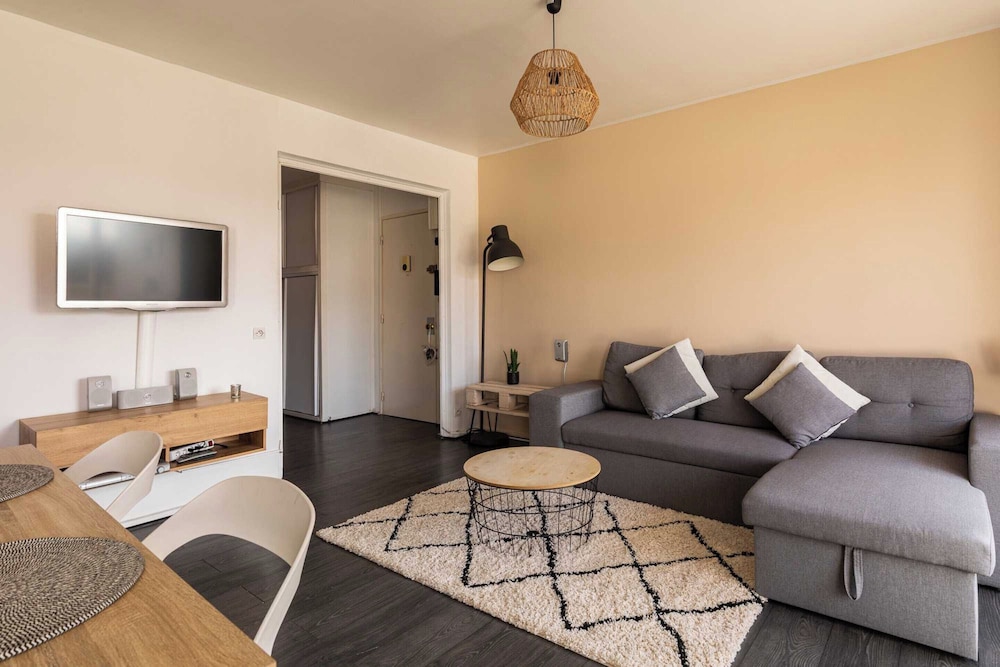 Dify Tony Garnier Gerland — 4-Star Luxury Hotel in Lyon, France