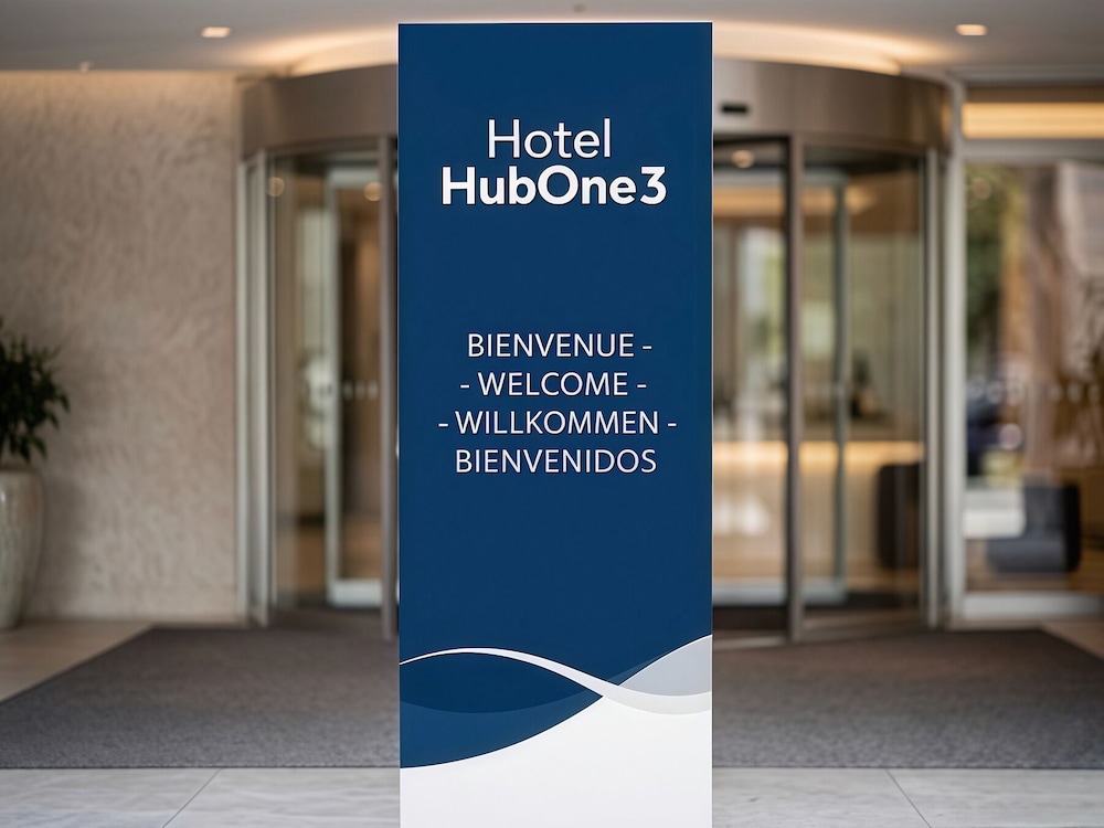 Hotel HubOne3 Istres — hotel in Istres
