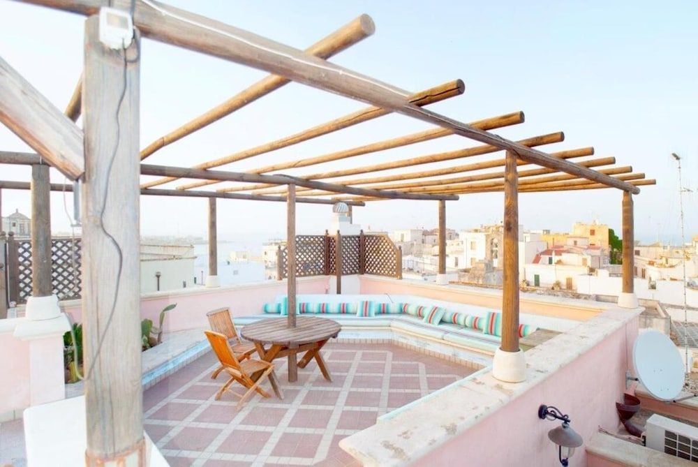 Dimora Storica Castello Otranto — 4-Star Luxury Hotel in Otranto, Italy