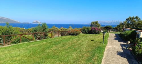 Casa Ichnusa 1 bedroom seaview apartment — 4-Star Luxury Hotel in Marinella, Italy