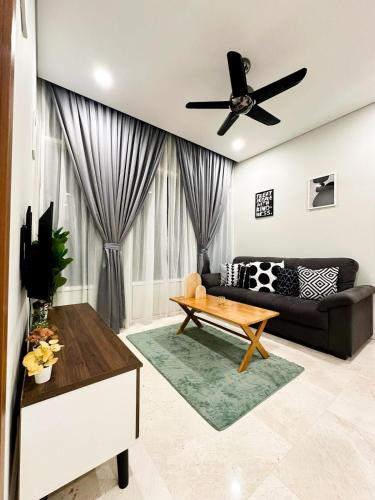 Modern Condo Next To Petronas Towers — 4-Star Luxury Hotel in Kuala Lumpur, Malaysia