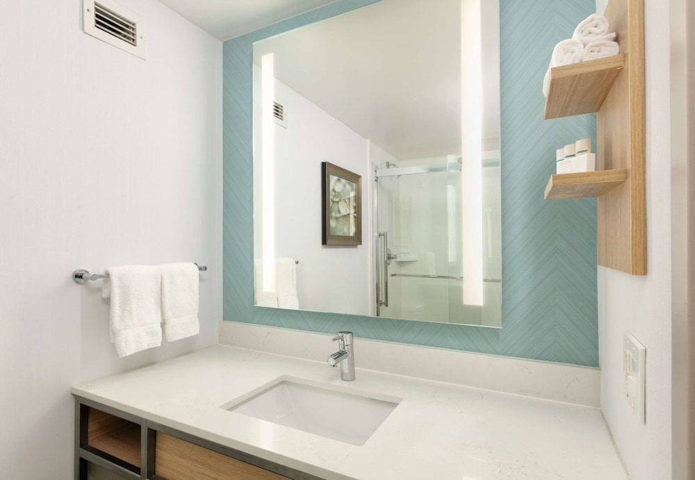 Hilton Garden Inn Irvine East Lake Forest - photo 20