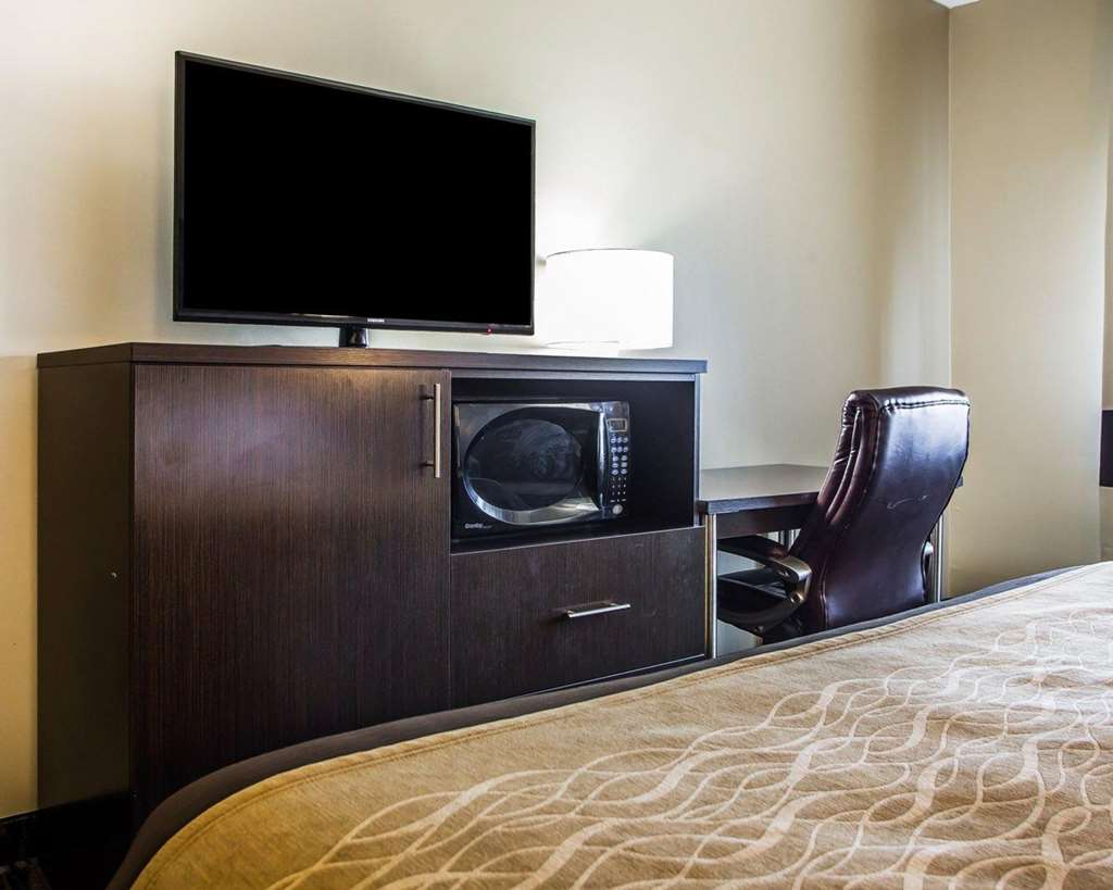 Quality Inn Dayton North Vandalia - photo 8