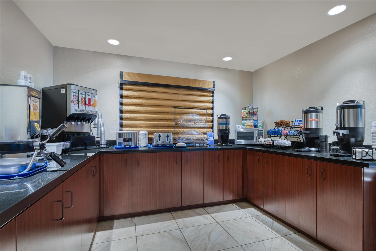 Best Western Shelby Inn & Suites - photo 49