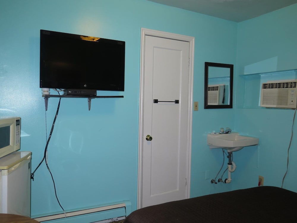Pillow Talk Motel - photo 23