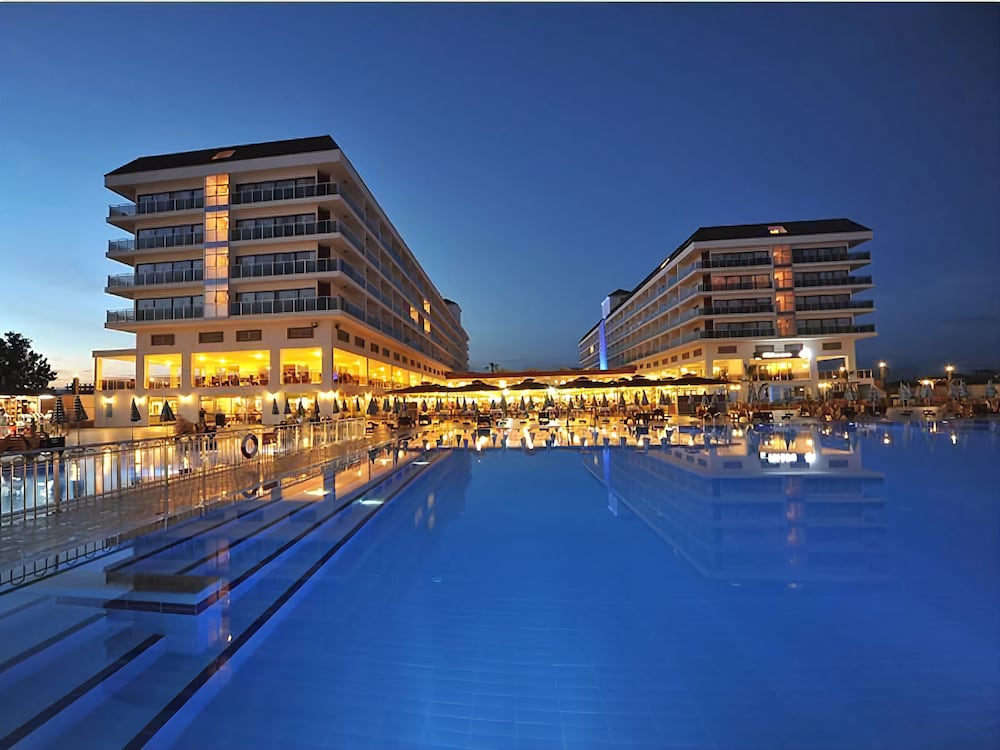 Eftalia Aqua Resort All Inclusive — hotel in Alanya