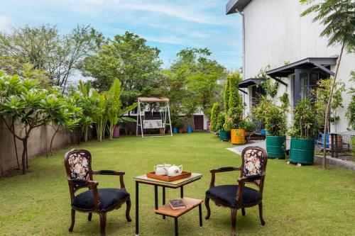 StayVista’s The Barn House Farm View Villa with with bonfire Indoor Pool & Bar