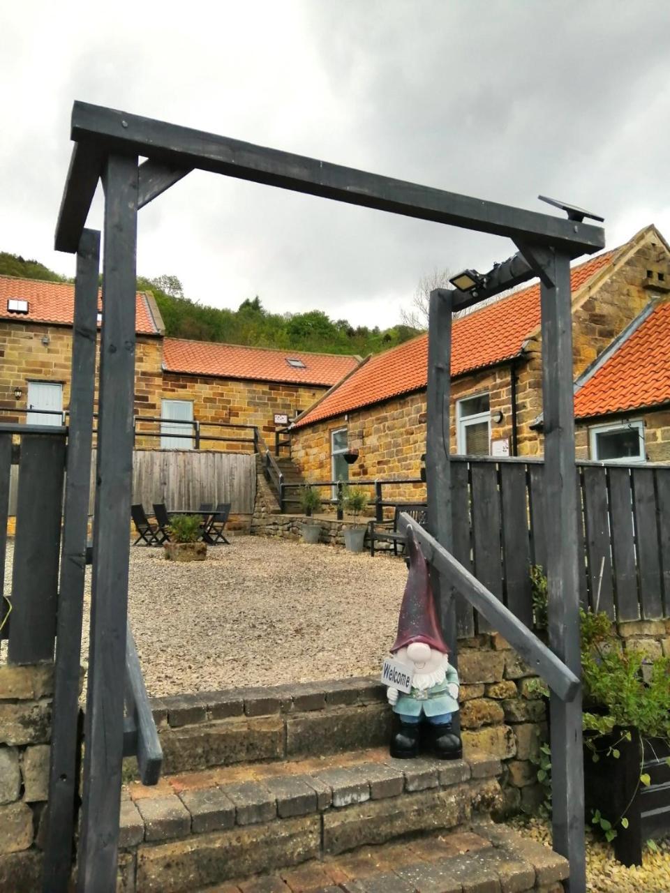 Luddie's Country Cottages Rose Cottage