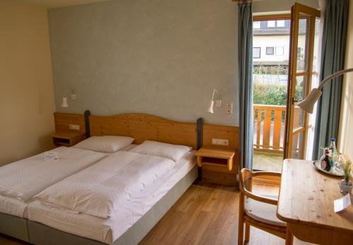 Hotel Am Schwanberg — Rodelsee — photo 3