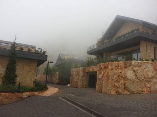 Mist Hotel And Spa By Warwick