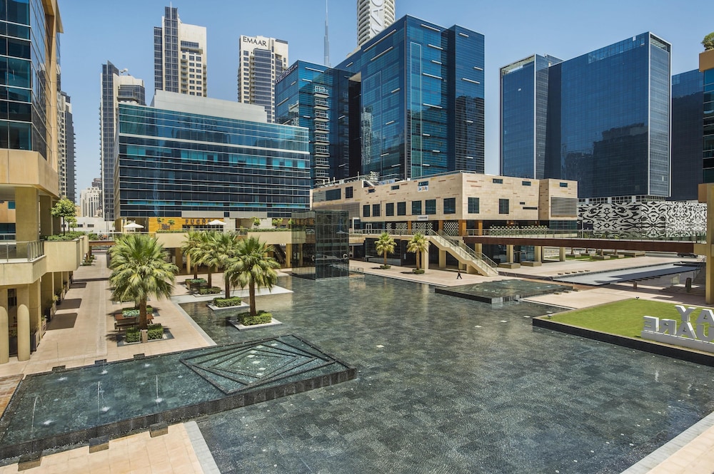 DoubleTree by Hilton Dubai Business Bay — 4-Star Luxury Hotel in Dubai, United Arab Emirates