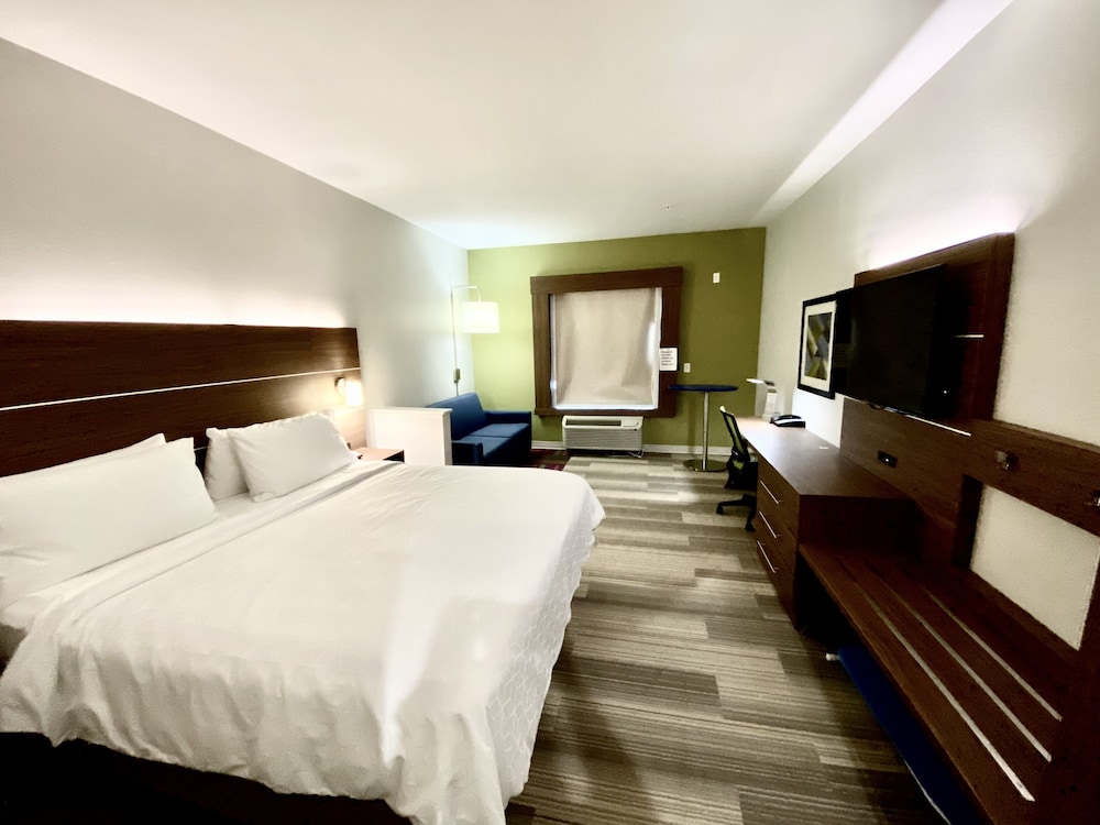 Holiday Inn Express Pineville Alexandria Area by IHG - photo 25