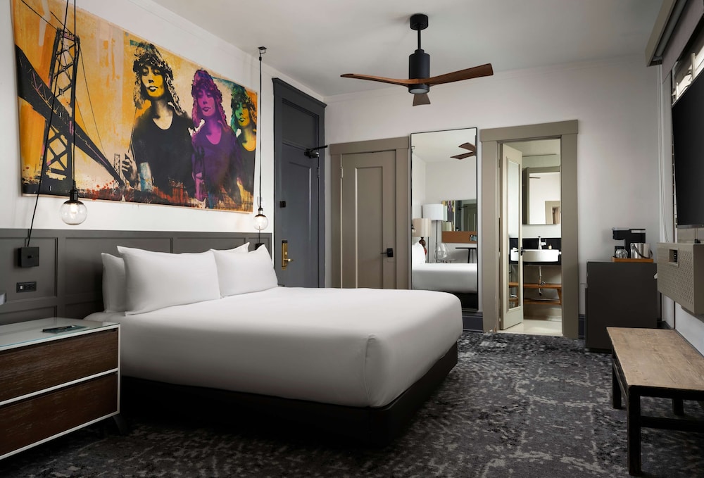 The Barnes San Francisco Tapestry Collection by Hilton - photo 14