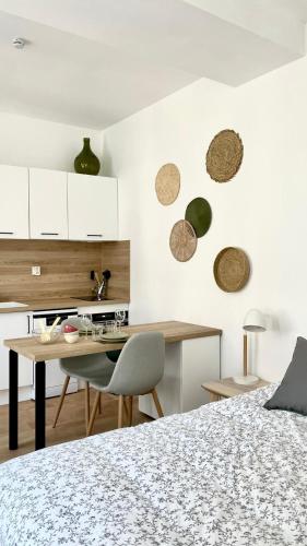 Chez Clement Et Mathilde Studio Hyper Centre Tout Equipe — Saint Amand Les Eaux