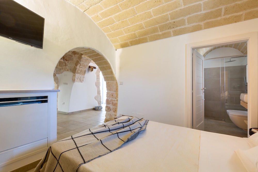 2220 Trulli Biancapetra by Perle di Puglia — Francavilla Fontana — photo 5