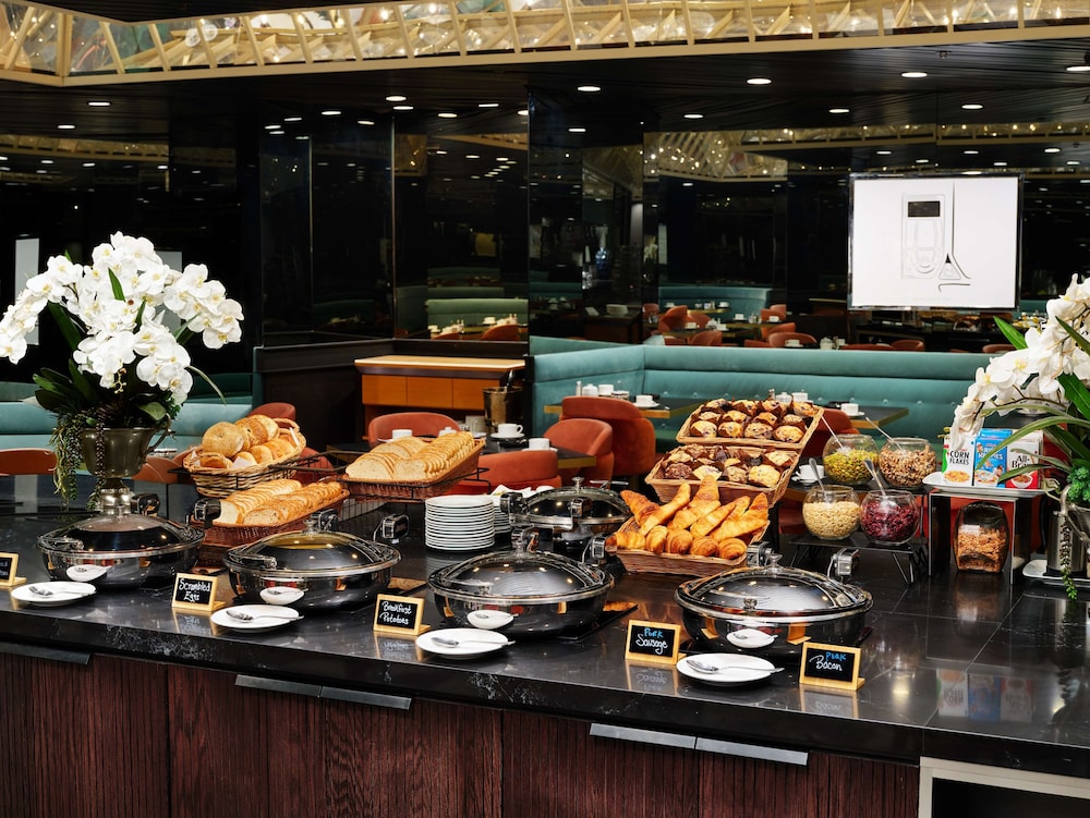 Millennium Hilton New York One UN Plaza - photo 69