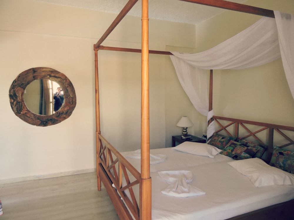 Troulakis Beach Hotel — Chania — photo 4