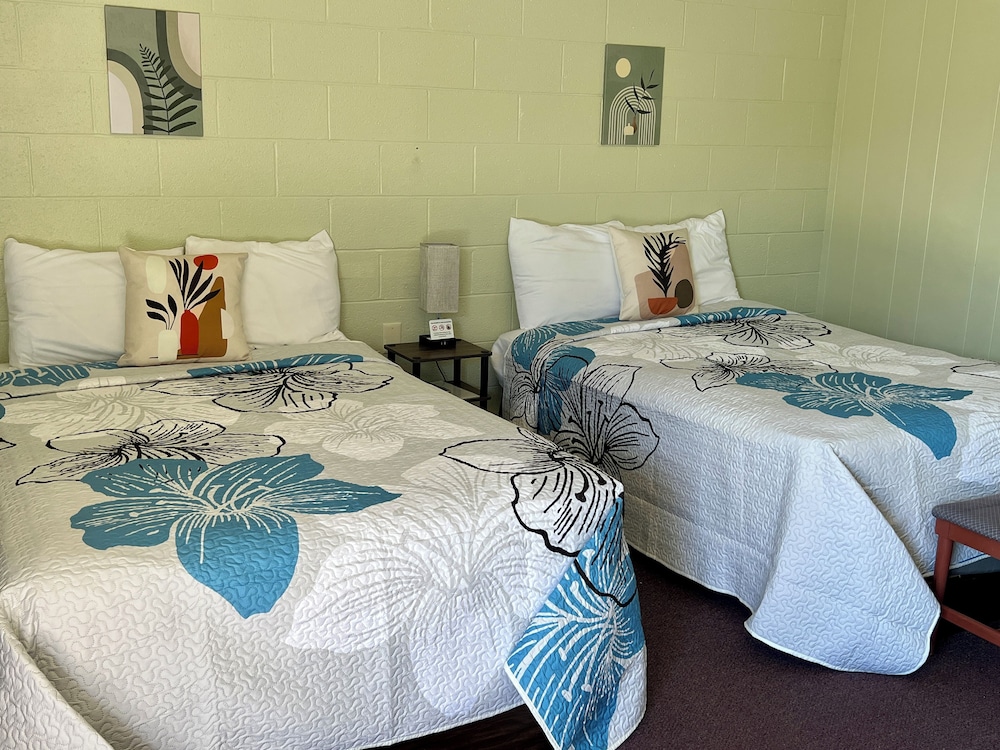Midtown Inn & Suites - photo 27